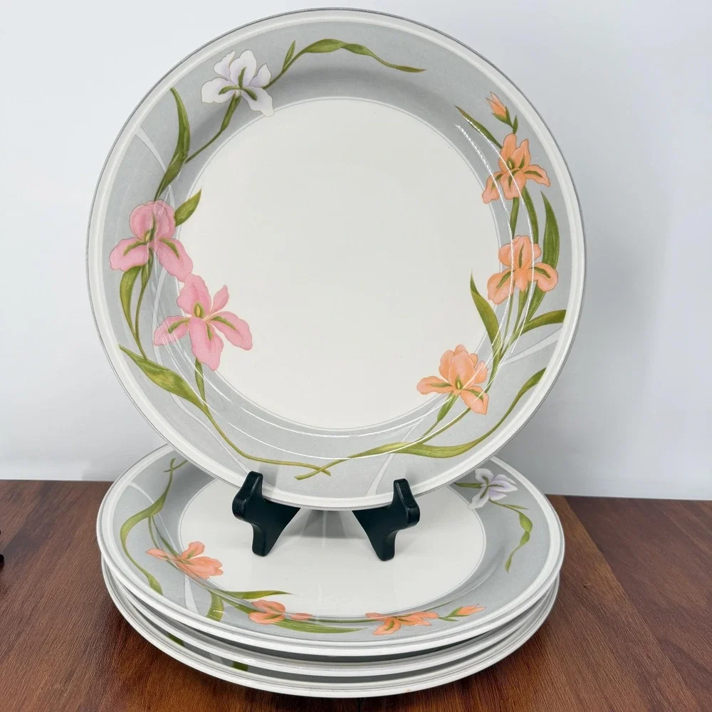 Sango Cherish 378 Dinner Plates 10.5